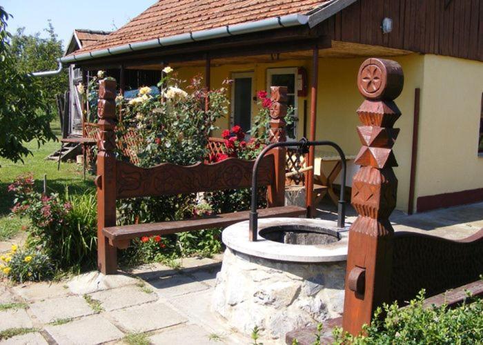 Venusz Ueduelocentrum Tiszacsege エクステリア 写真